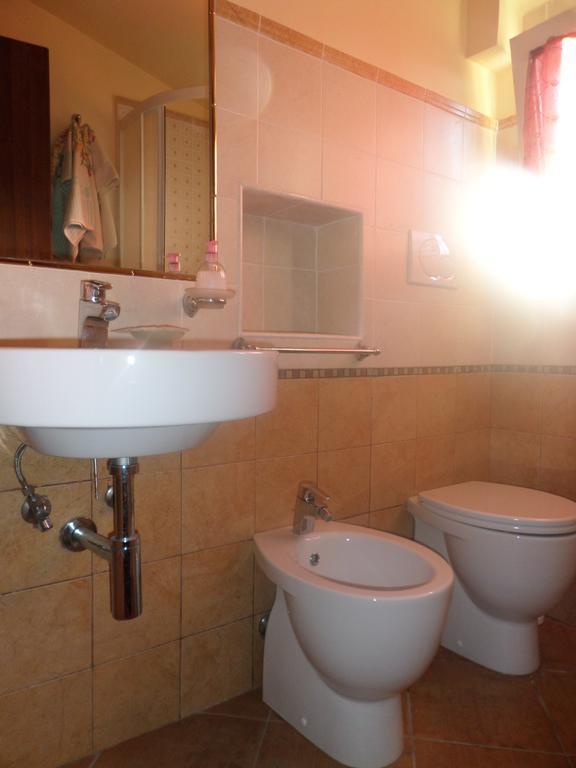 B&B Villino Loryマリノ 部屋 写真